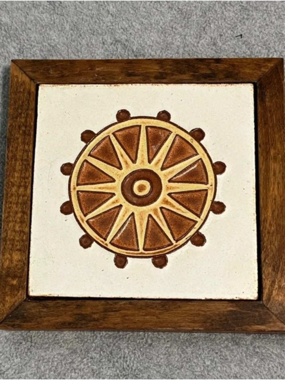 Framed Wheel Motif Wall Art in Brown and Cream - Rustic Décor